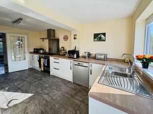 Photo 14- click for photo gallery